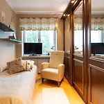 Vasko Luxurious Suites, Ailo روفانييمي