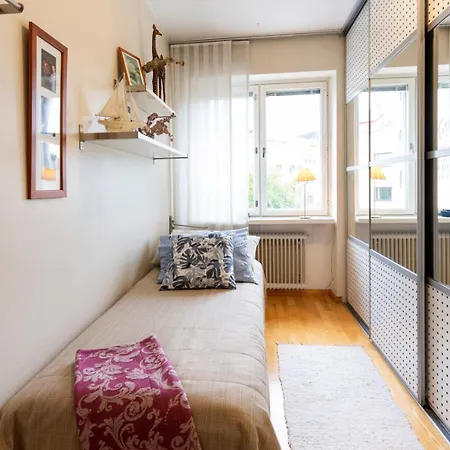 Vasko Luxurious Suites, Ailo