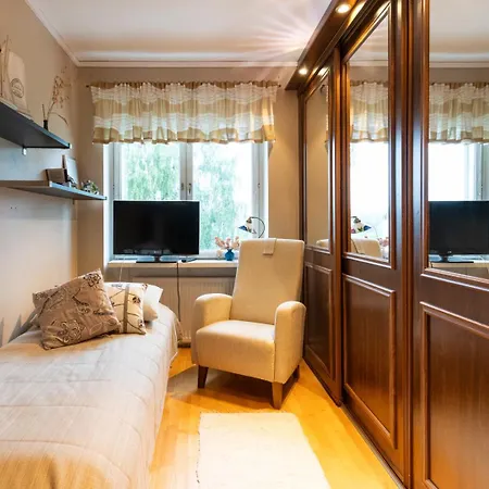 Vasko Luxurious Suites, Ailo 罗瓦涅米